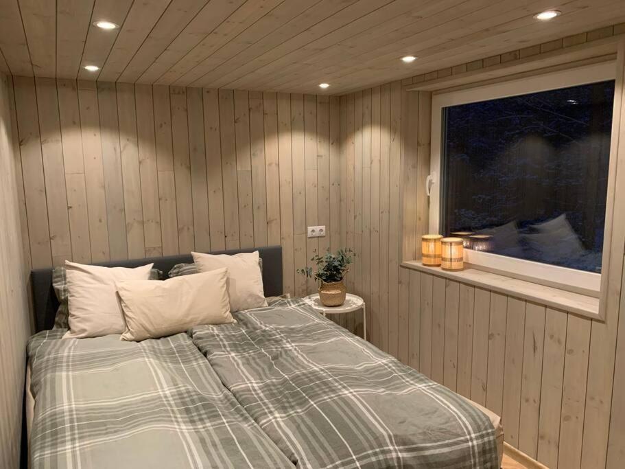 Tretoppen - Ny Moderne Hytte, Unike Finnskogen Турсбю Экстерьер фото
